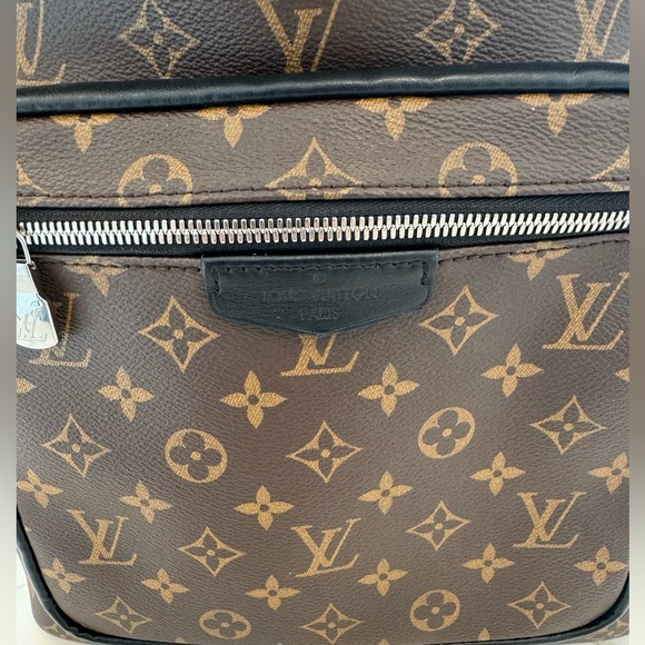 Louis Vuitton Josh Backpack - Picture 2 of 16